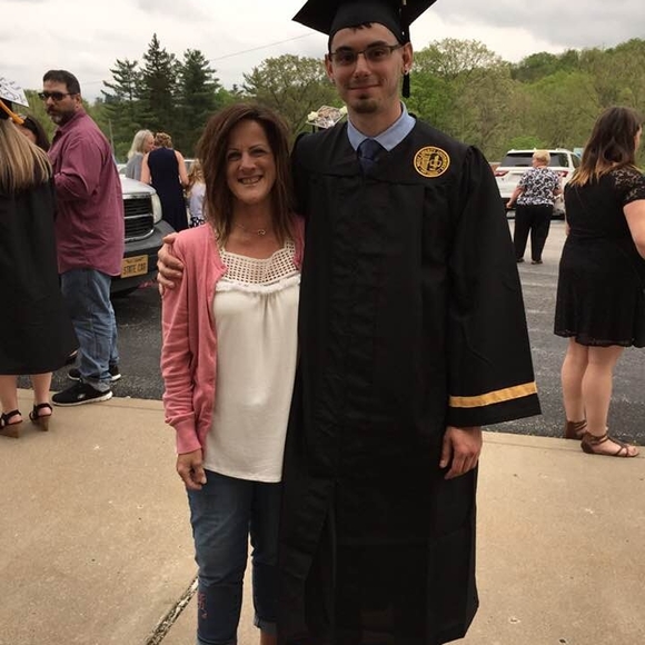 Meet your Posher, Debbie - Picture 1 of 1